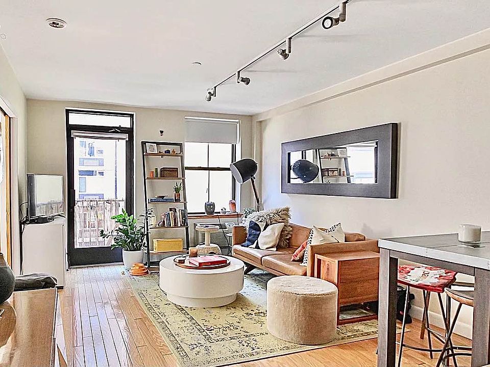1st image of 54 Allen St APT 6B