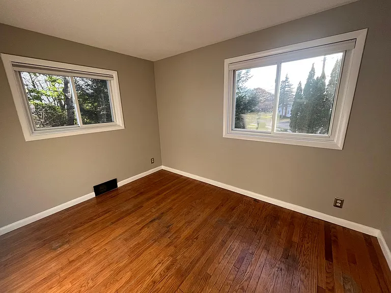 36 Rivermount Ter #A — Photo 20