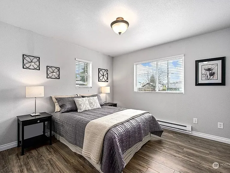 2127 S Ainsworth Ave — Photo 12