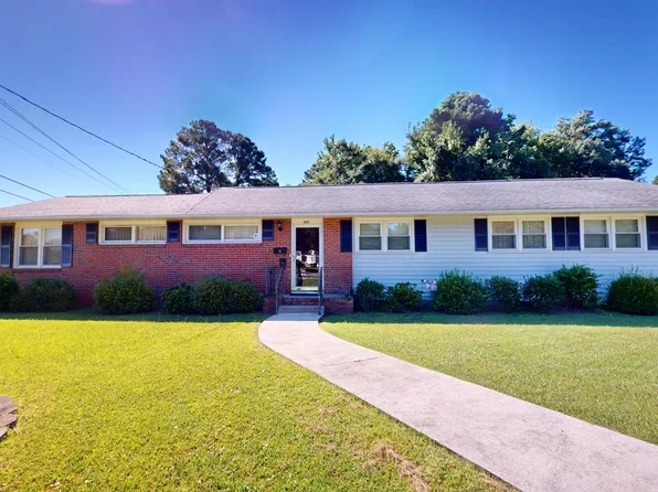 409 Henderson Drive, Jacksonville, NC 28540