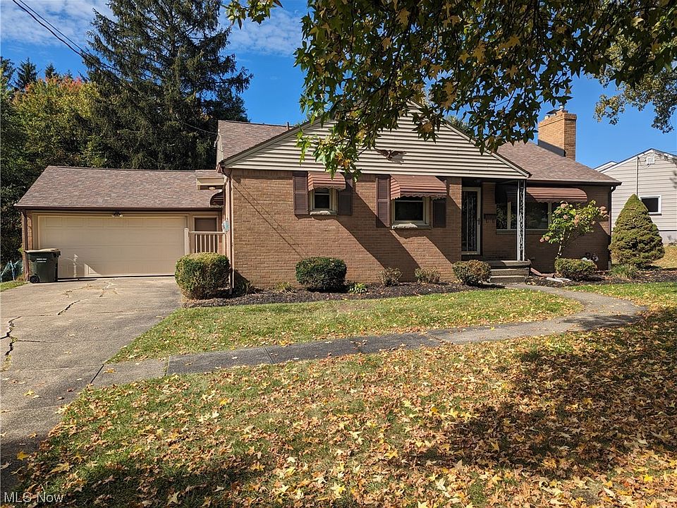 1st image of 32 Orchard Dr