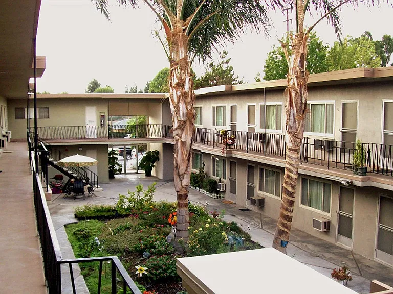 832 Azusa Ave #36 — Photo 2