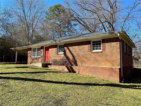 2nd image of 1831 Marvin Cir