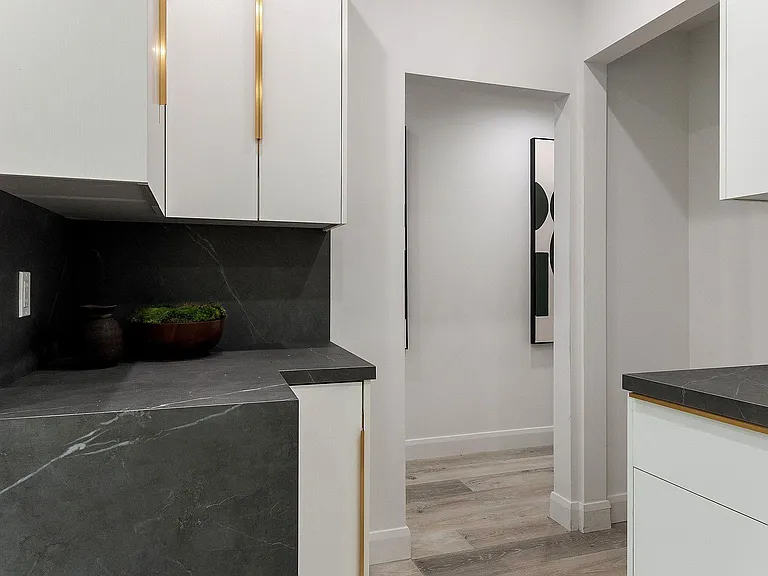 622 N Gardner St — Photo 19