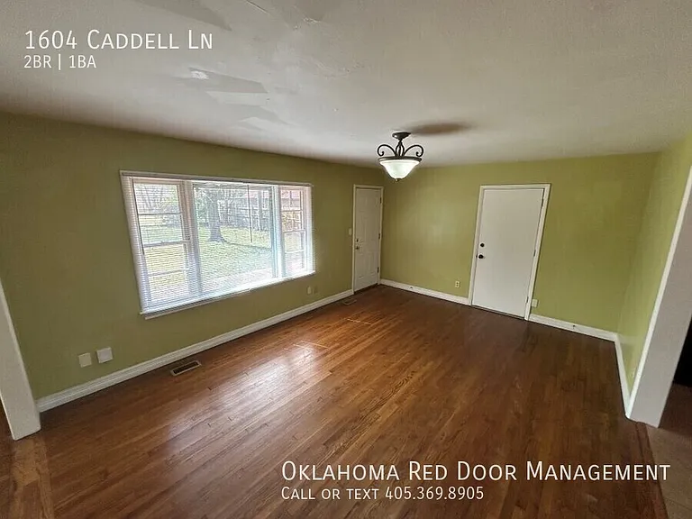1604 Caddell Ln — Photo 11