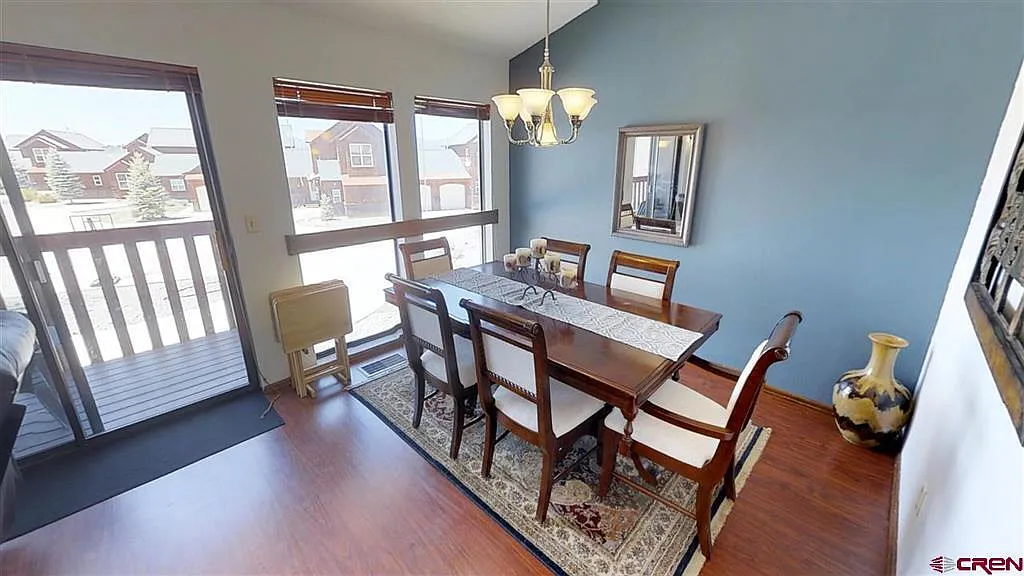 578 Lakeside Unit 10 - 1 — Photo 3