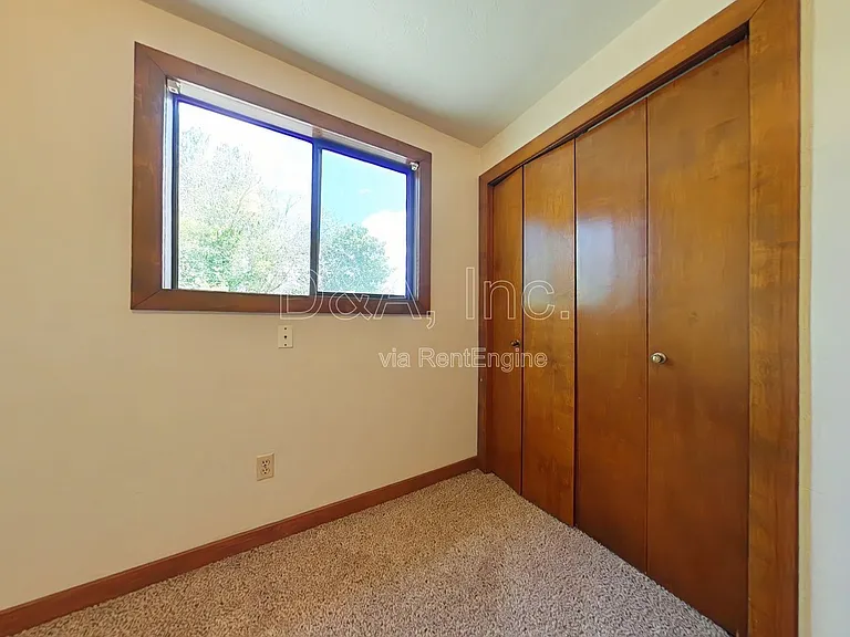 2451 NW Coolidge Way #4 — Photo 4