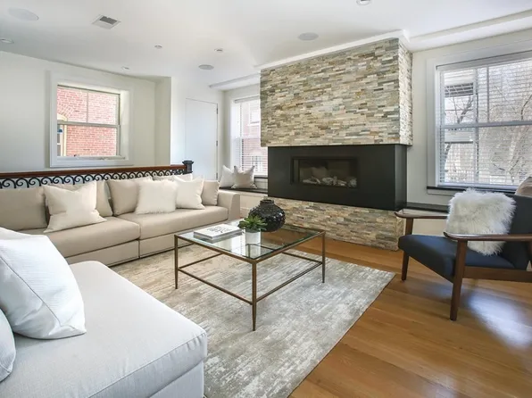 373 Harvard St APT 2, Brookline, MA 02446