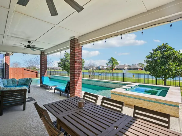 17226 Elverson Oaks Dr, Tomball, TX 77377