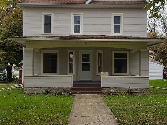 2nd image of 302 1st Ave NE