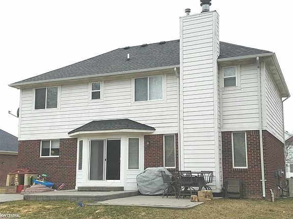 4th image of 35888 Evanston Ln