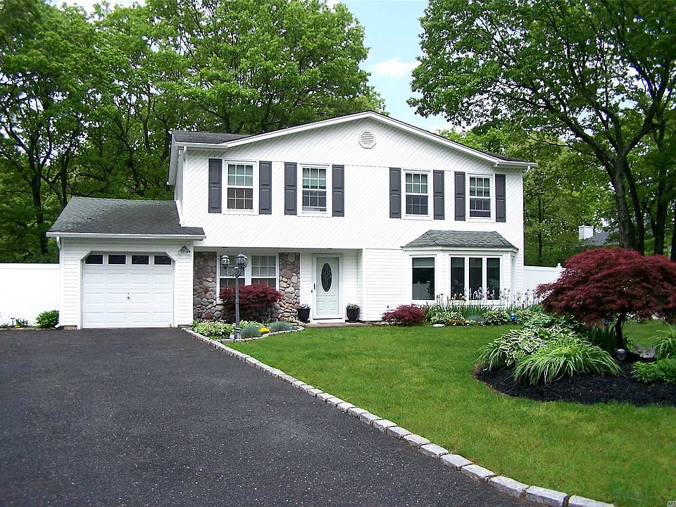 1st image of 41 Songsparrow Ln