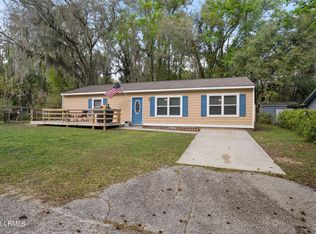 3 Twin Lakes Rd, Beaufort, SC 29902