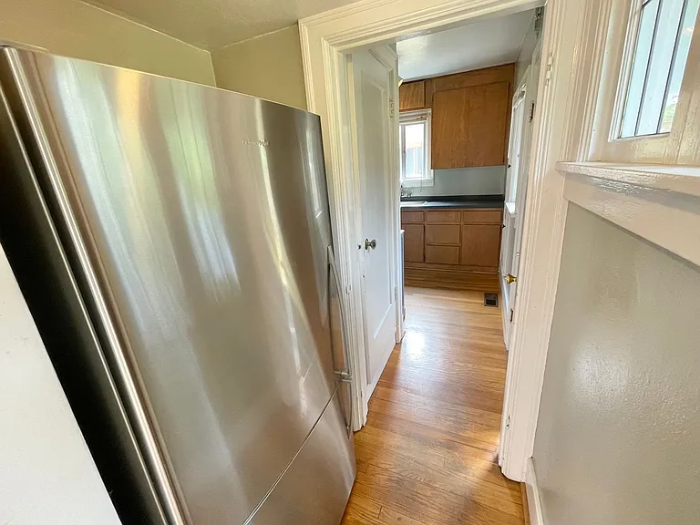 6335 6th Ave NE — Photo 7