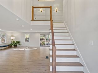 992 Bumps River Rd, Barnstable, MA 02630