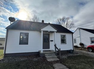 1753 E Clinton St, Frankfort, IN 46041