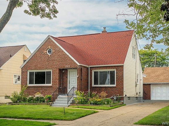 2nd image of 223 Renwood Ave