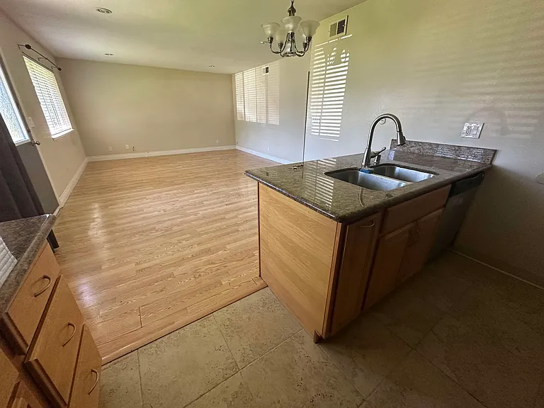 2136 Skylark Ct — Photo 19