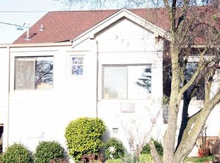 258 NW 44th St, Seattle, WA 98107