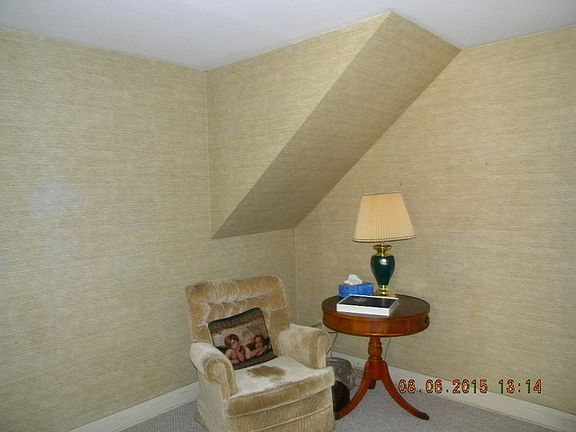 5th image of 4907 N Moody Ave