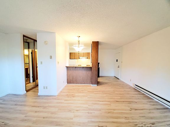 4th image of 133 Piccadilly Pl APT D