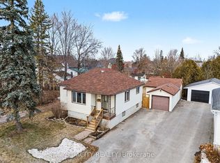 11 Caldwell St, Carleton Place, ON K7C 3A7