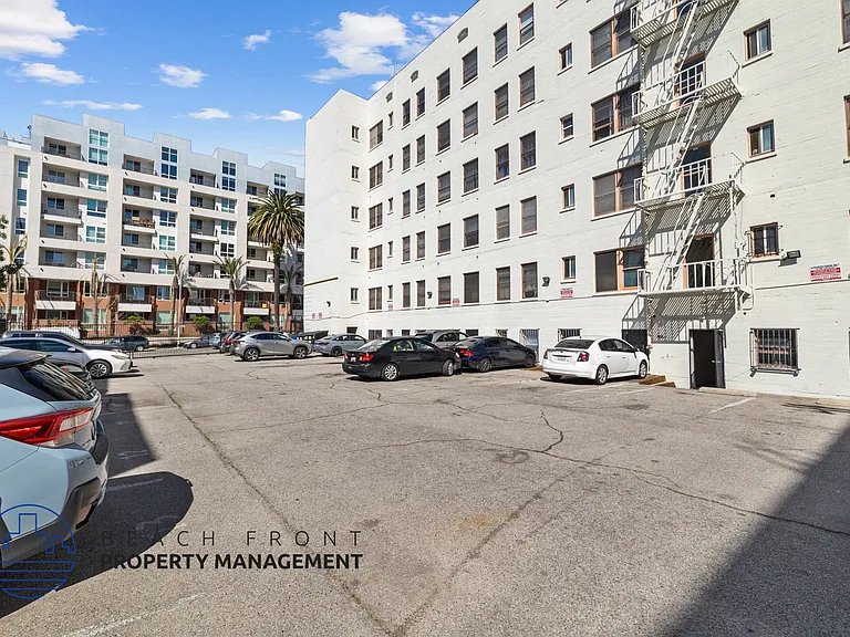 418 S. Normandie Ave — Photo 15