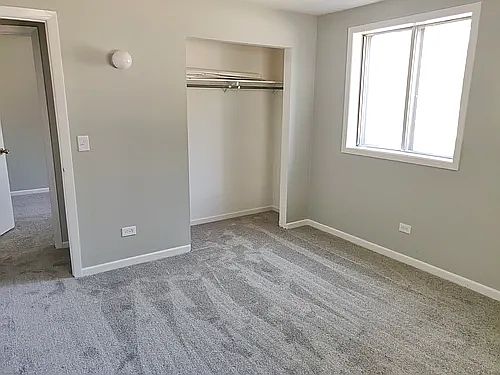 5th image of 1222 Westminster St #103