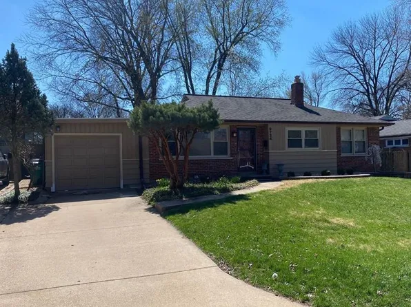 9724 Graystone Ter, Saint Louis, MO 63119