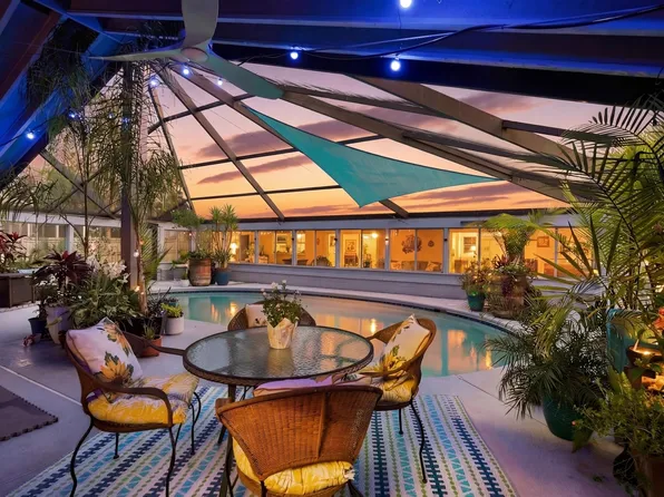 563 Shore Dr, Miramar Beach, FL 32550