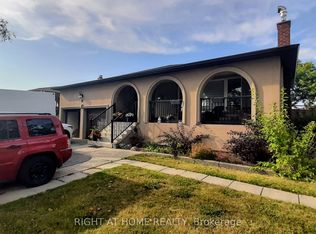 58 Benjamin Dr #1, Vaughan, ON L4L 1P4