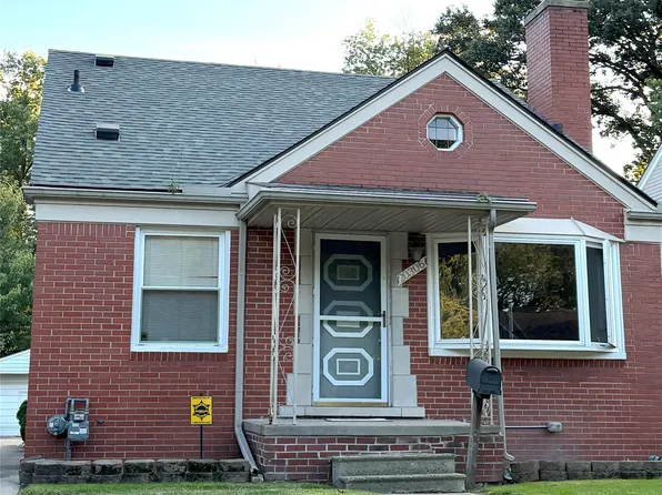 20306 Woodmont St, Harper Woods, MI 48225