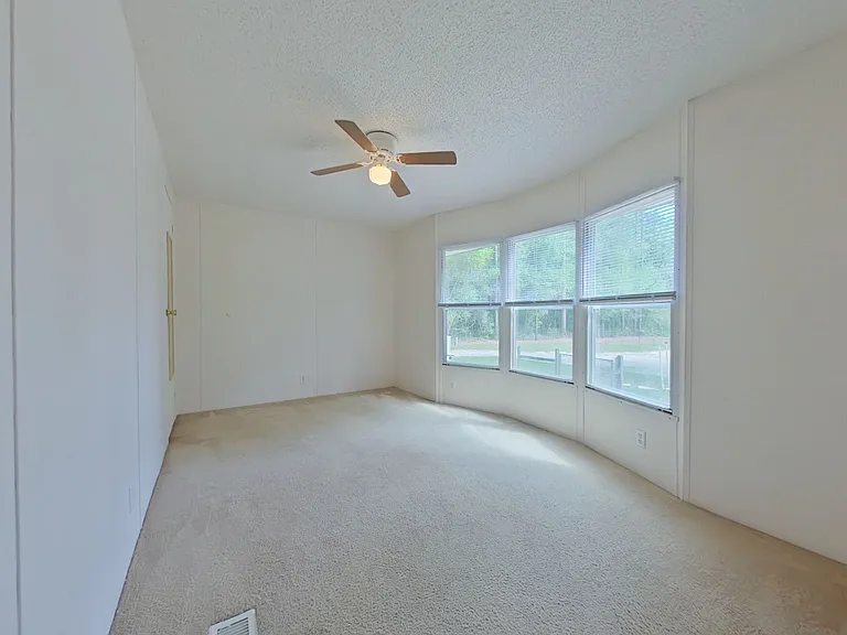 8-web-or-mls-6 Bedroom 3-3_04132026