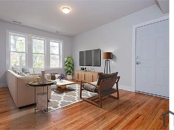 2857 W 64th St #2, Chicago, IL 60629