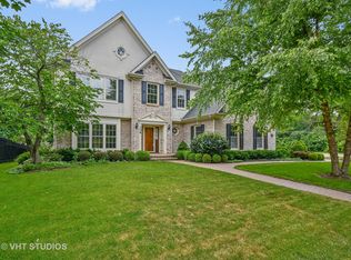 106 S Montclair Ave, Glen Ellyn, IL 60137