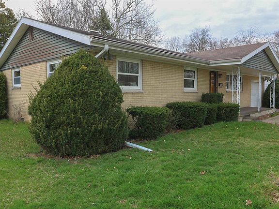 5th image of 1535 Gordon Dr