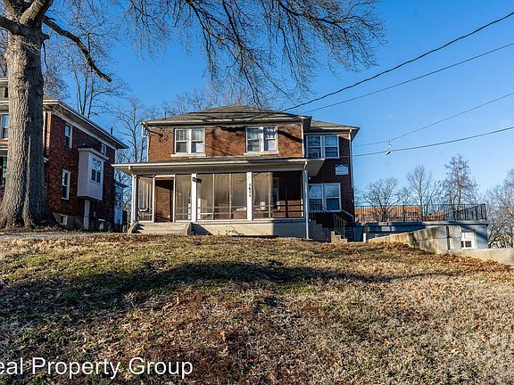 2nd image of 1611 University Ave