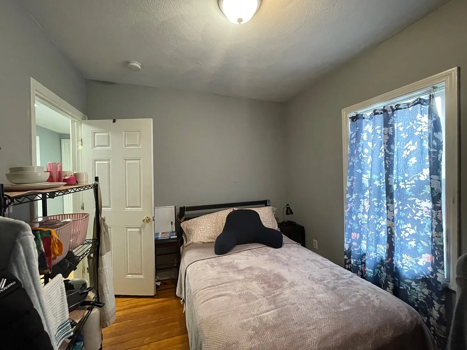 4 bed, 1500 sqft, $4,545 — Photo 4