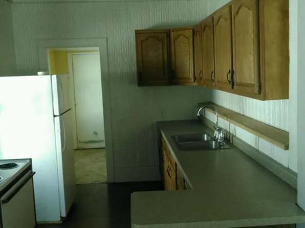 608 S Main St, Greenwood, WI 54437