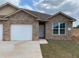 2087 Cali Jo Ct UNIT 2, Blanchard, OK 73010
