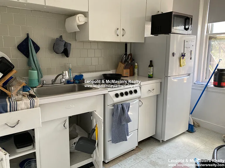 Garden - Grove St Apartments — Photo 20