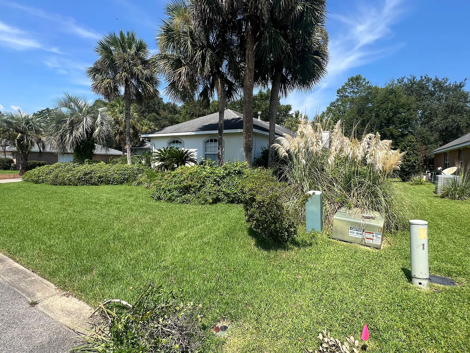 3 bed, 2515 sqft, $3,500 — Photo 2