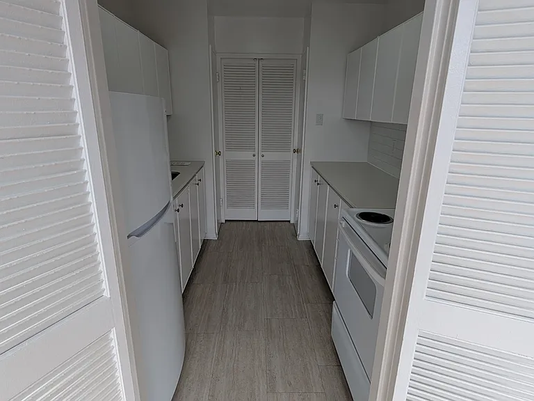 2660 Norberry Cres — Photo 7