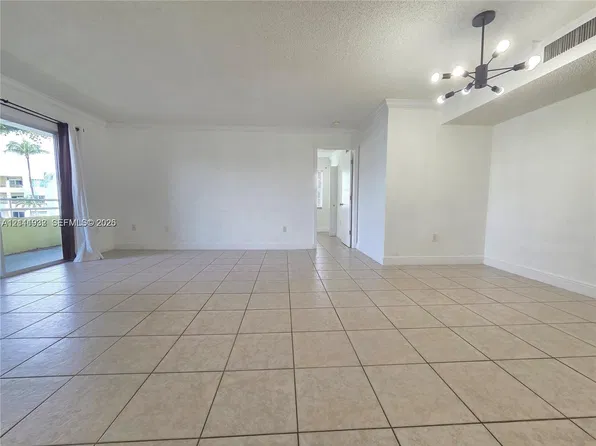 10765 SW 108th Ave, Miami, FL