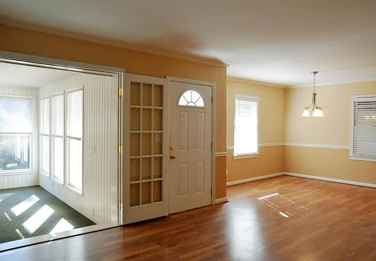 1278 Fairhill Ln NE — Photo 10