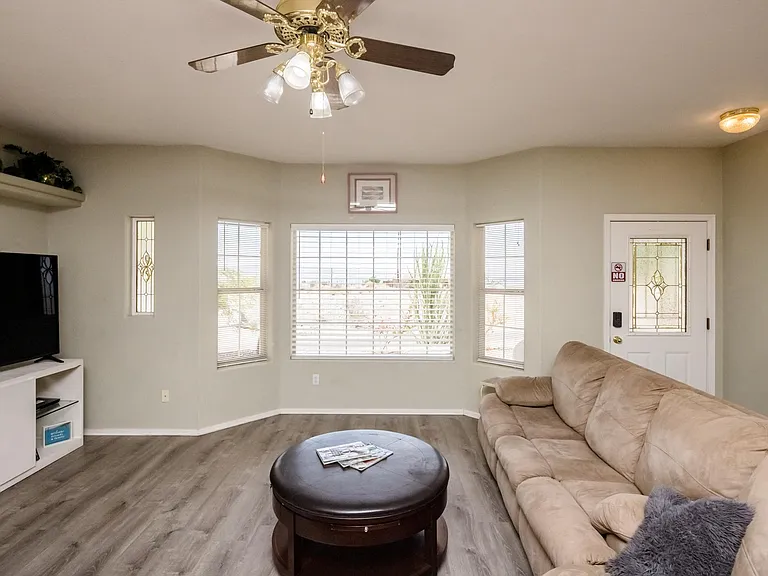 784 Cactus Dr — Photo 6