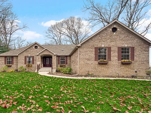 216 Kellerwood Ct, Kouts, IN 46347