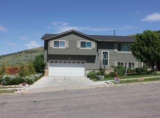 306 Hickey Ave, Evanston, WY 82930