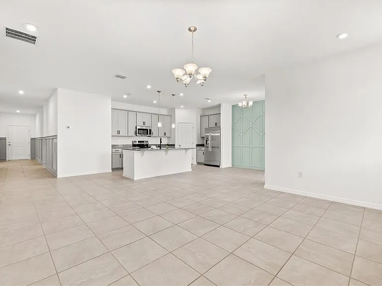 1123 Patriot Loop — Photo 16