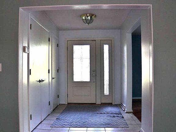 3rd image of 7250 Laurel Oak Ln